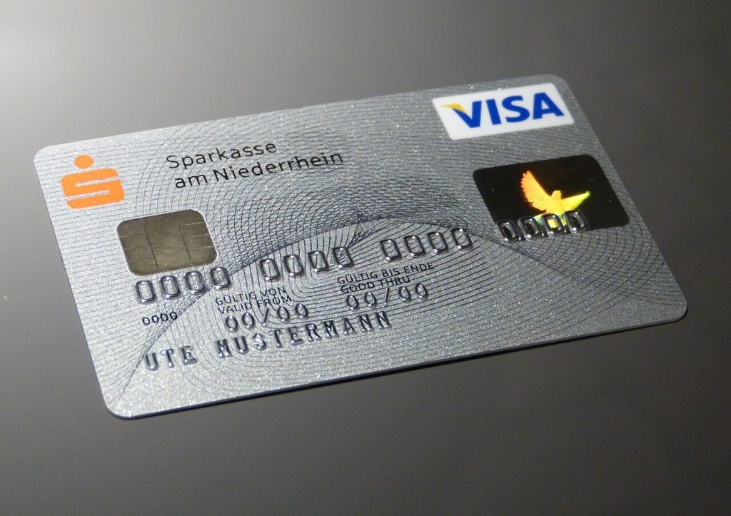 7 Essential Credit Card Tips for Beginners in 2024