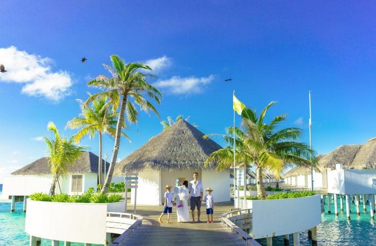 Luxury Travel Rewards with Homes & Villas By Marriott Stay Two Nights & Earn 50,000 Bonus Points